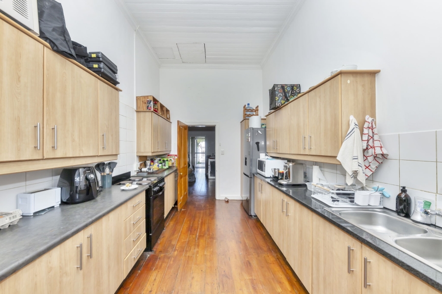 To Let 4 Bedroom Property for Rent in Mowbray Western Cape